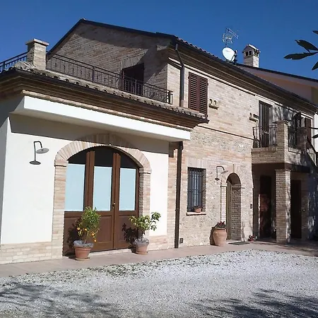 Alloggio per agriturismo Fonte Carrà *
